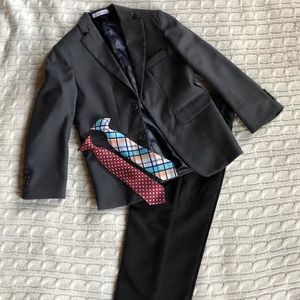Boys Izod suite with ties